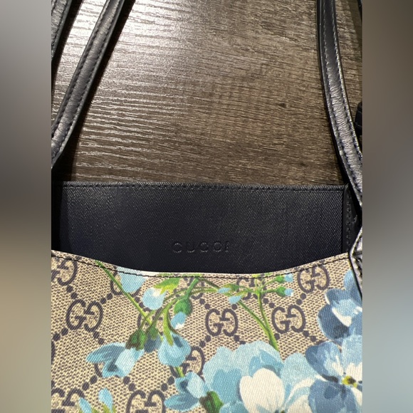Gucci Reversible GG Supreme Coated Canvas - Blue Blooms - Picture 3 of 11